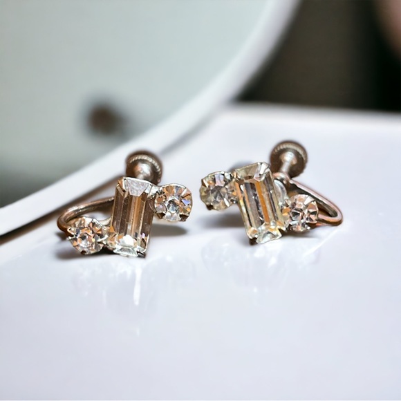 Rhinestone Screw Back Earrings - Picture 1 of 3